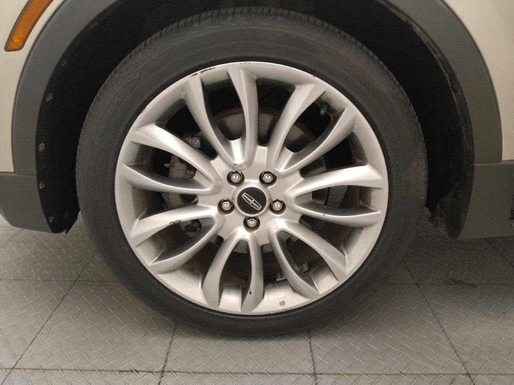 Used 2017 Lincoln MKC Reserve FWD image 31
