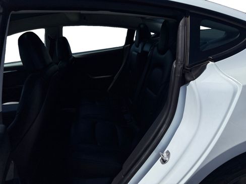 Used 2023 Tesla Model 3 Standard Range RWD image 16