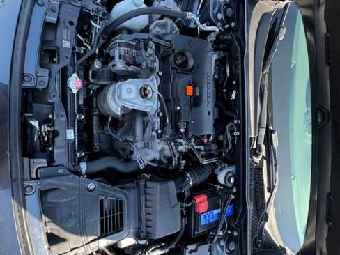 Used 2022 Honda Civic Sport image 12