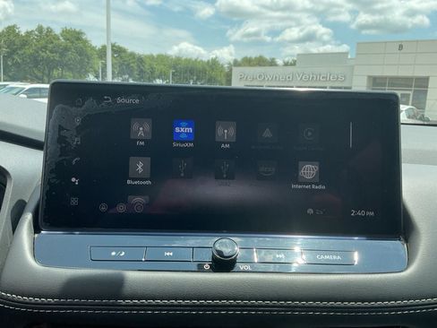 Used 2026 Nissan Rogue SL FWD image 25