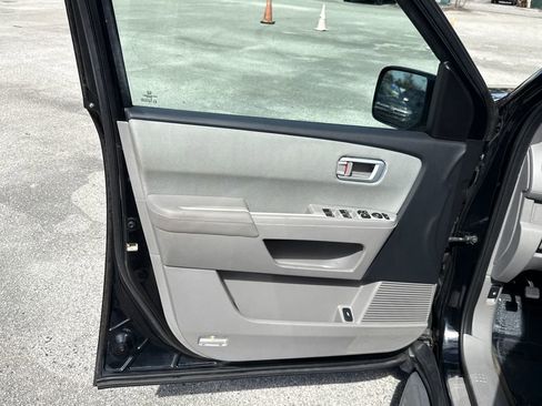 Used 2015 Honda Pilot SE image 14