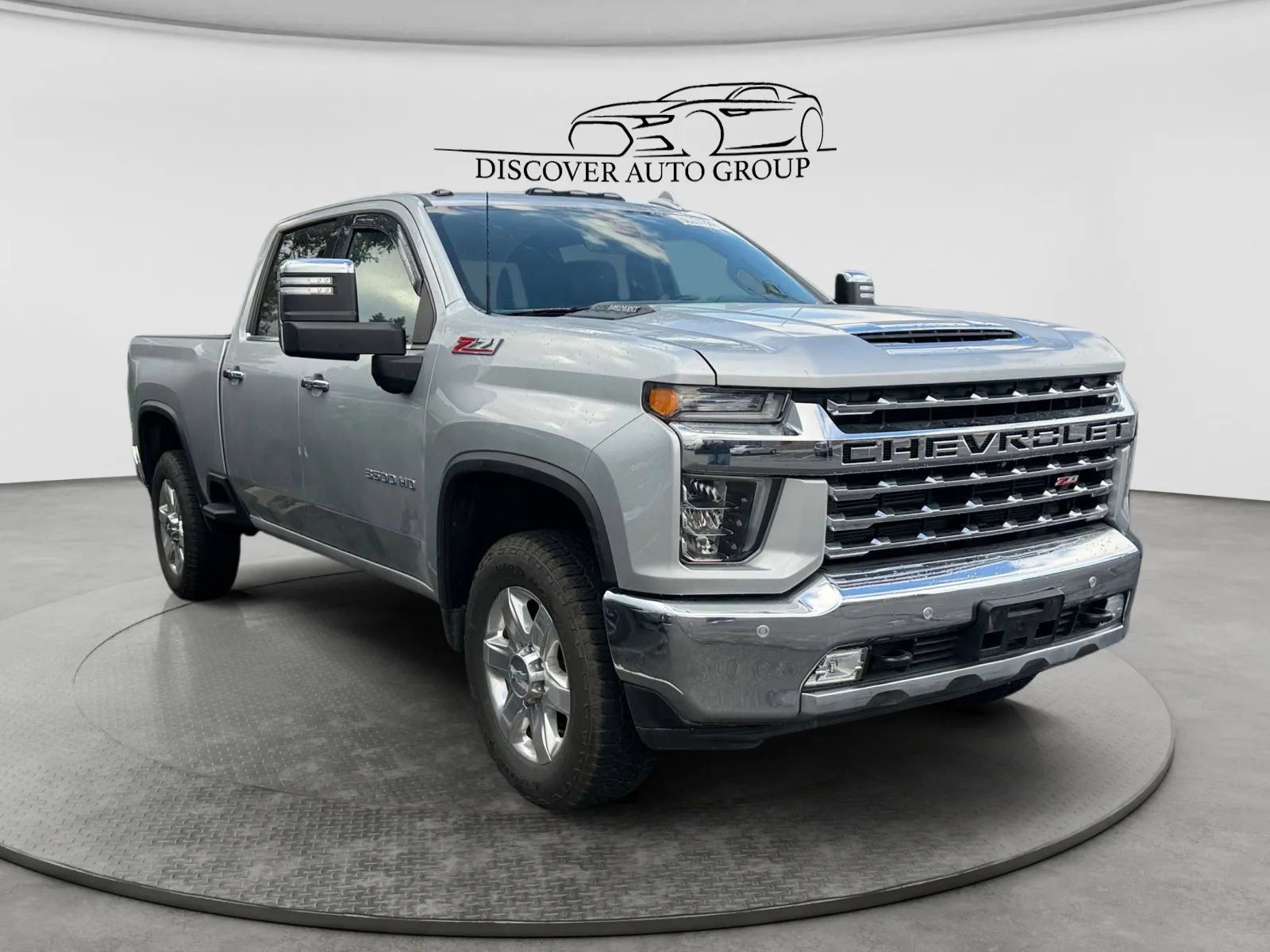 Used 2020 Chevrolet Silverado 3500 LTZ w/ LTZ Premium Package AWD/4WD image 2