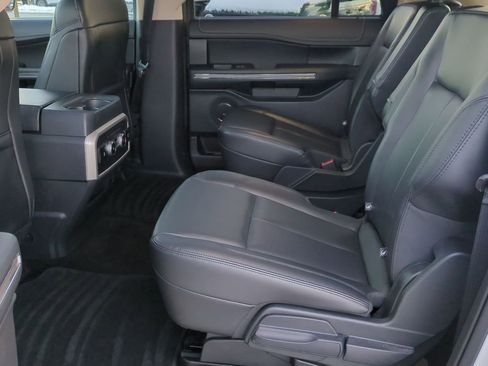 Used 2022 Ford Expedition Max XLT image 20