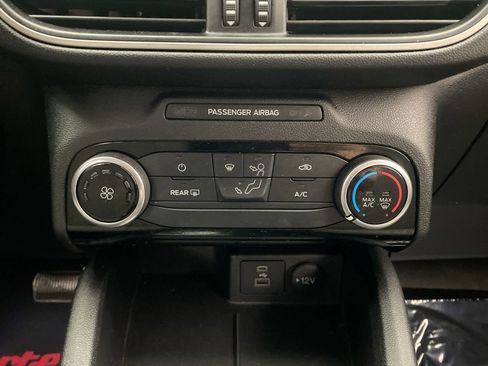 Used 2022 Ford Escape SE AWD/4WD image 21