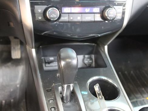 Used 2015 Nissan Altima 2.5 SL FWD image 19
