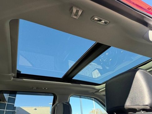 Used 2022 Ford F150 Lariat w/ Max Trailer Tow Package image 14