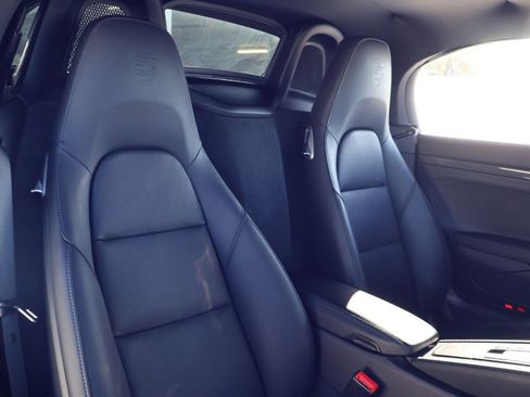 Certified 2025 Porsche 718 Boxster w/ Premium Package image 23