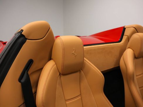 Certified 2012 Ferrari 458 Spider RWD image 21