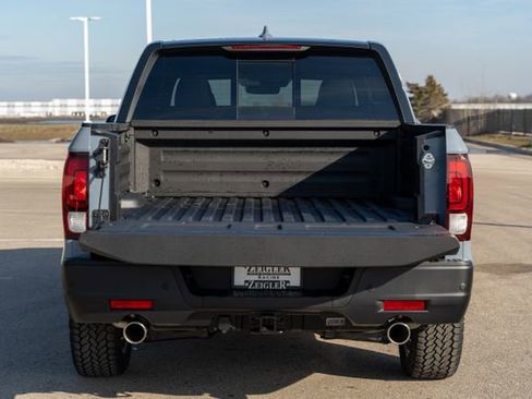 Used 2025 Honda Ridgeline TrailSport+ image 14