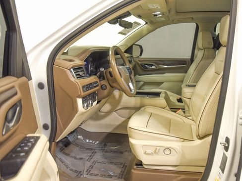 Used 2021 GMC Yukon Denali w/ Denali Ultimate Package image 2