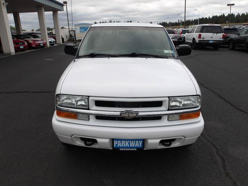 Used 2003 Chevrolet S10 Pickup LS AWD/4WD image 8