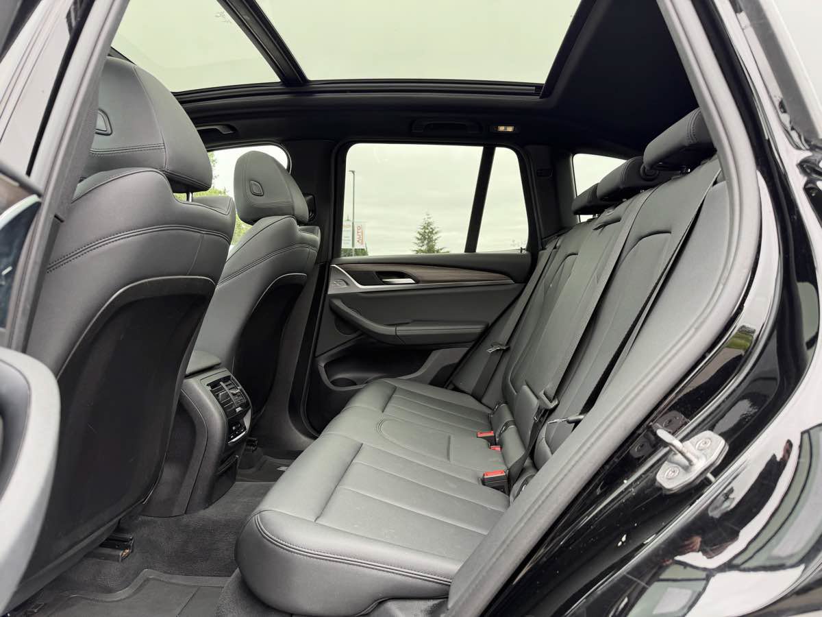 Used 2019 BMW X3 xDrive30i AWD/4WD image 14