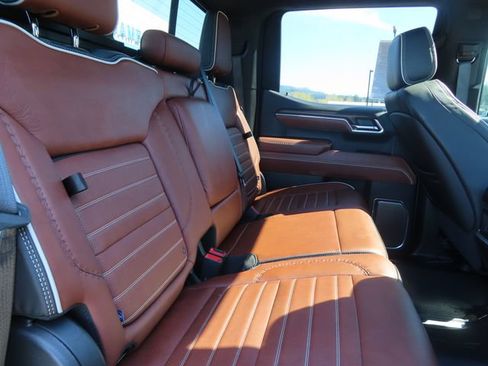 Used 2025 GMC Sierra 1500 Denali Ultimate AWD/4WD image 48