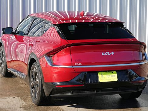 Used 2022 Kia EV6 Wind image 49