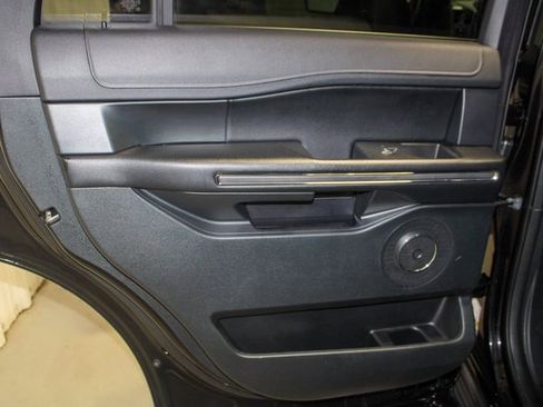 Used 2020 Ford Expedition XLT w/ Equipment Group 201A image 19