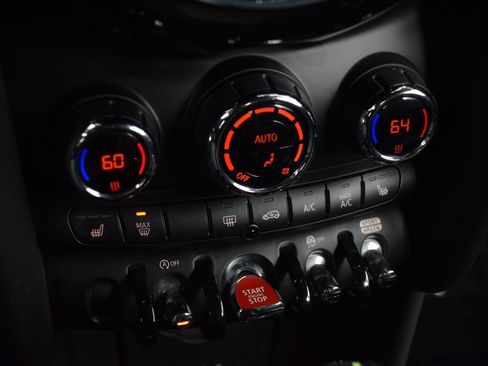 Used 2018 MINI Cooper Convertible image 28