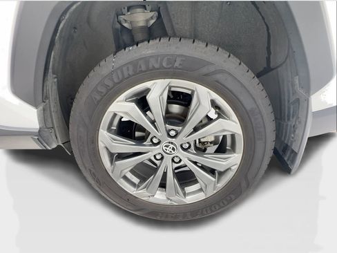 Used 2023 Toyota RAV4 Limited AWD/4WD image 11