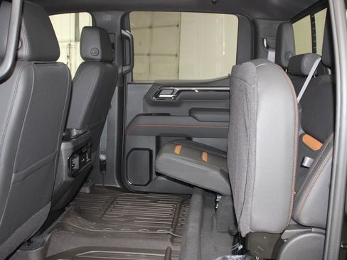 New 2026 GMC Sierra 1500 AT4 w/ AT4 Premium Package image 28