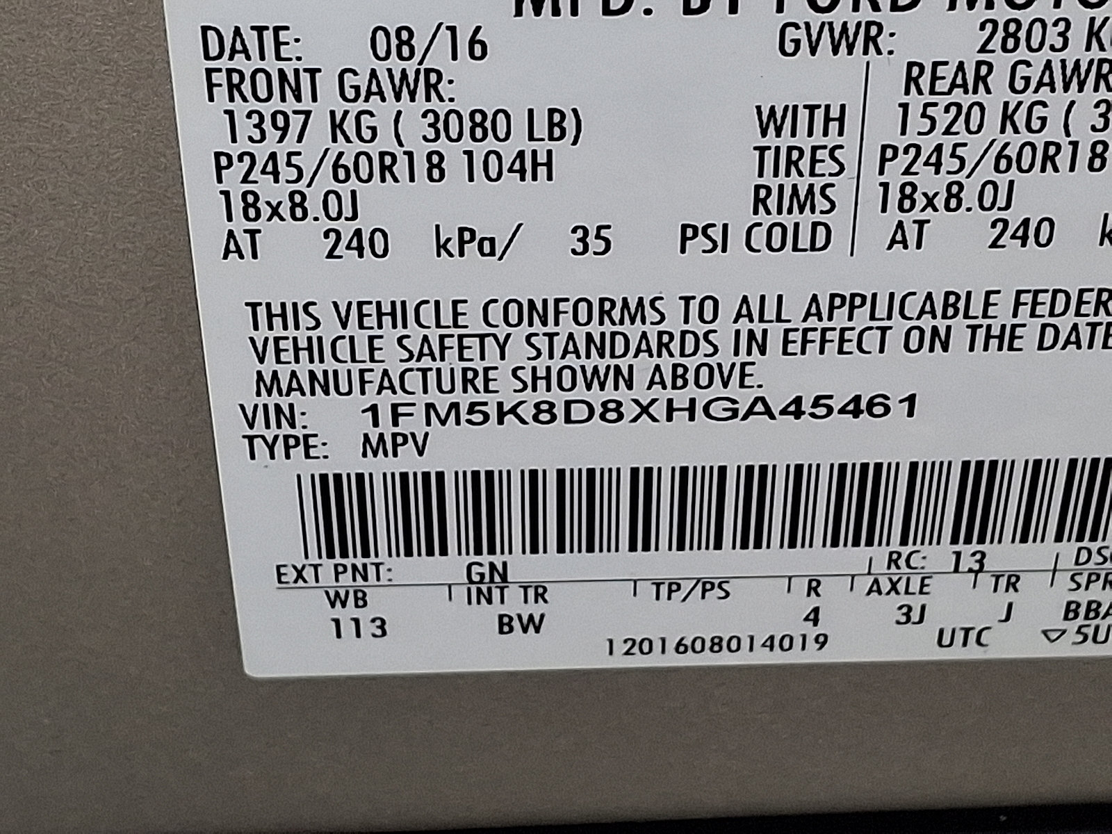Used 2017 Ford Explorer XLT w/ Equipment Group 202A AWD/4WD image 27