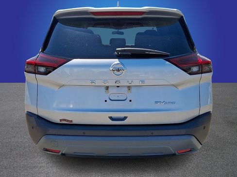 Used 2021 Nissan Rogue SV AWD/4WD image 5