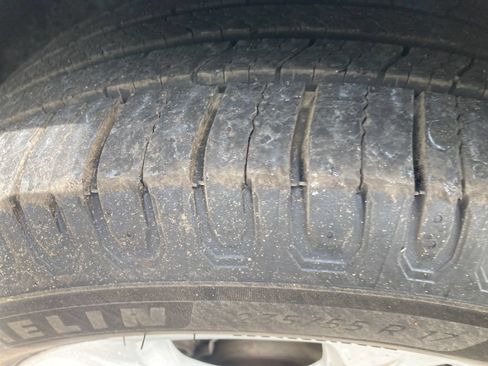 Used 2018 Ford Escape SEL AWD/4WD image 35