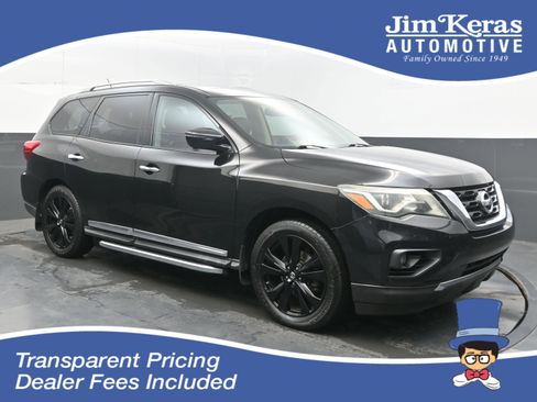 Used 2017 Nissan Pathfinder Platinum w/ Midnight Edition Package FWD image 1
