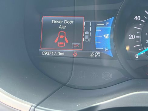 Used 2020 Ford Edge SEL w/ Convenience Package FWD image 12
