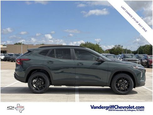 Used 2026 Chevrolet Trax LT w/ Driver Confidence Package FWD image 3