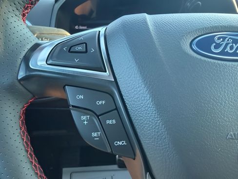 Used 2024 Ford Edge ST-Line AWD/4WD image 13