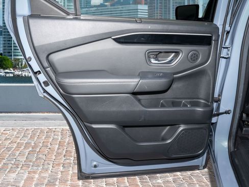 Certified 2024 Honda Pilot Touring image 13
