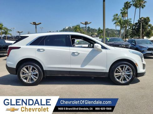 Certified 2024 Cadillac XT5 Premium Luxury FWD image 11