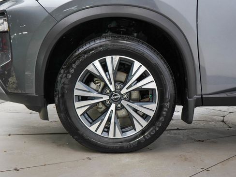 Used 2023 Nissan Rogue SV w/ SV Premium B Package AWD/4WD image 29