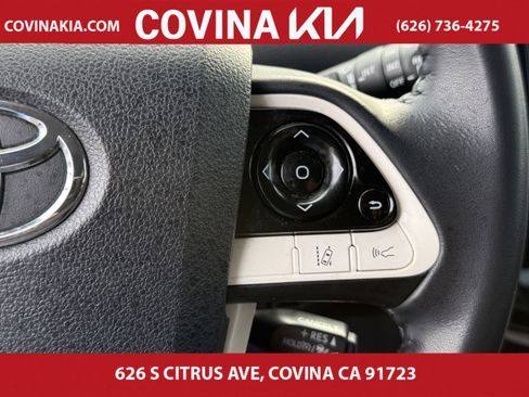 Used 2017 Toyota Prius Three Touring image 18