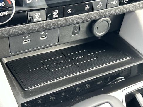 New 2026 Mitsubishi Outlander SE image 29