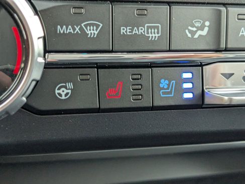 New 2025 Ford F250 Platinum image 26