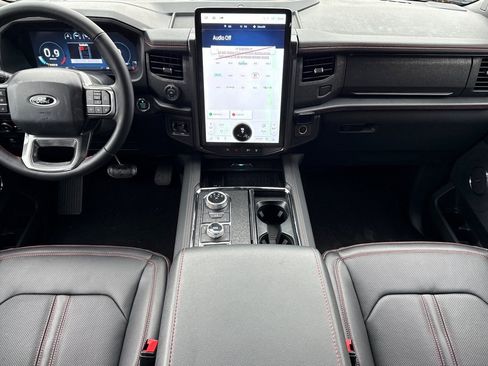 Used 2024 Ford Expedition Max Limited image 13