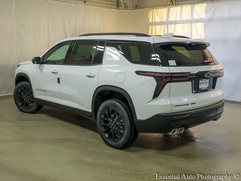 New 2026 Chevrolet Traverse LT w/ Midnight/Sport Edition image 8