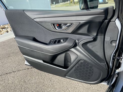 Used 2025 Subaru Outback Premium image 17