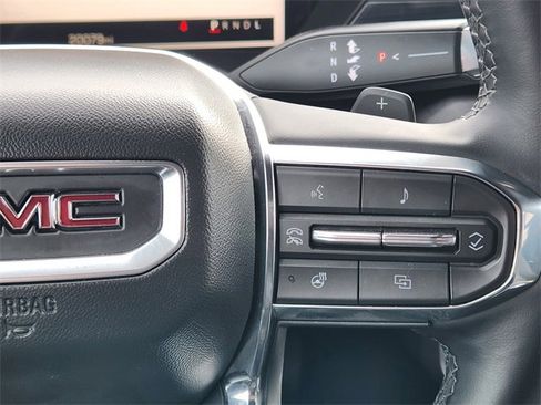 Used 2025 GMC Acadia Elevation image 20