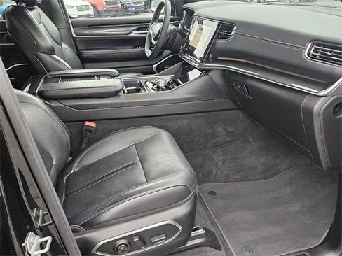 Used 2022 Jeep Wagoneer Series I w/ Premium Group I image 15