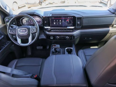 Used 2024 GMC Sierra 1500 SLT AWD/4WD image 28