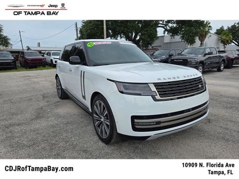 Used 2025 Land Rover Range Rover Long Wheelbase Autobiography AWD/4WD image 1