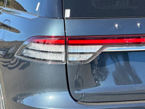 Used 2024 Lincoln Aviator Black Label image 36