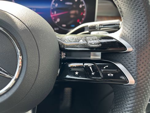 Certified 2025 Mercedes-Benz GLC 300 4MATIC image 20