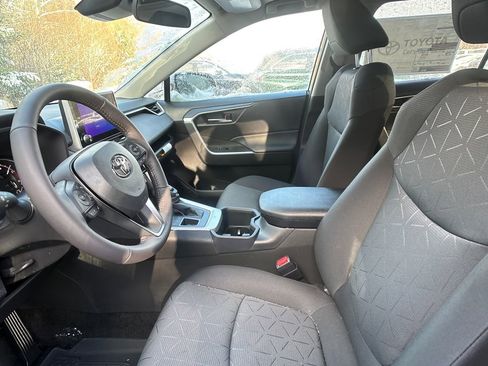 New 2025 Toyota RAV4 XLE w/ Convenience Package image 5