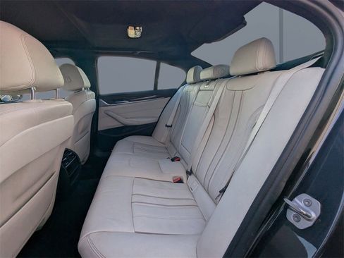 Used 2017 BMW 530i image 12