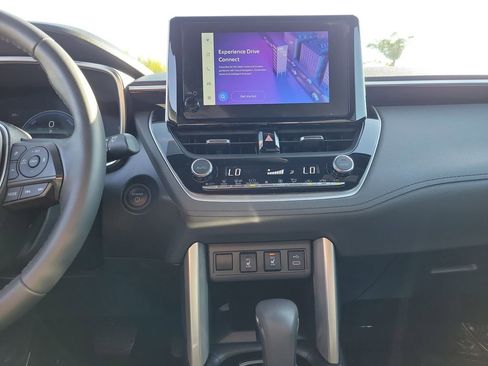 Used 2024 Toyota Corolla Cross AWD Hybrid w/ Convenience Package image 15
