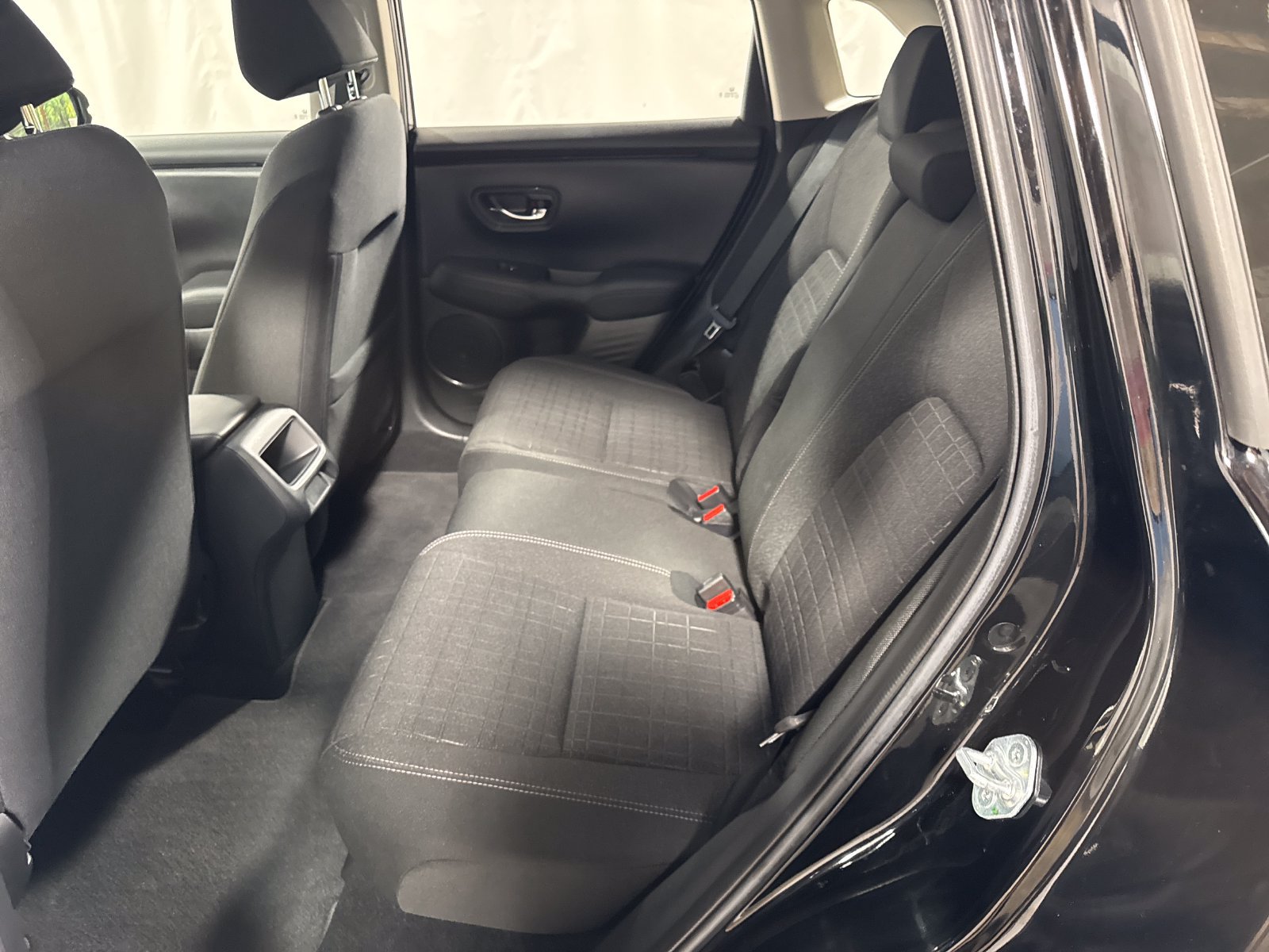 Certified 2024 Honda HR-V LX image 5
