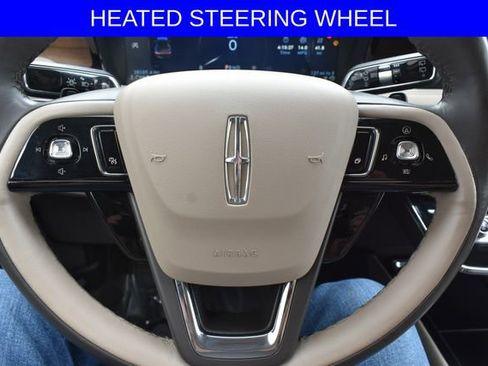 Used 2023 Lincoln Corsair Reserve w/ Equipment Group 201A AWD/4WD image 5