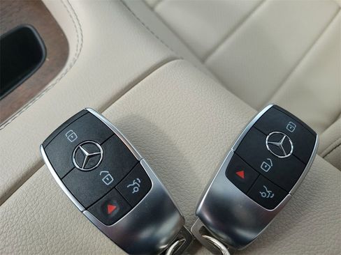 Used 2022 Mercedes-Benz GLE 350 image 36